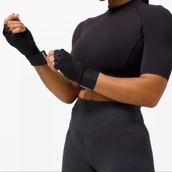 Lululemon License to Train Boxing Wraps Black Sz M/L NWT - Picture 2 of 9